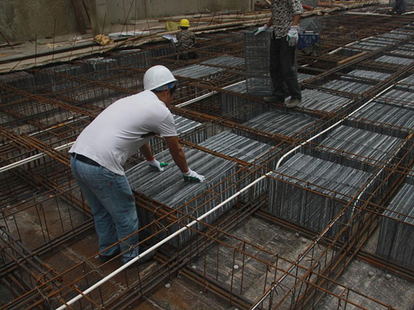 <a href=http://m.waterkings.com.cn/ target='_blank'>收口網</a>鋼網箱-案例.jpg